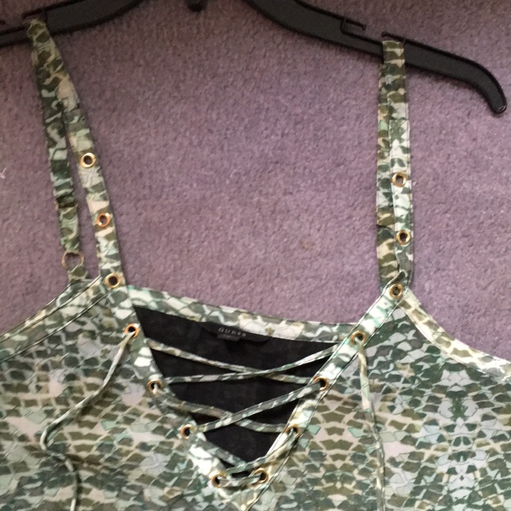 Guess Top - Picture 2 of 4